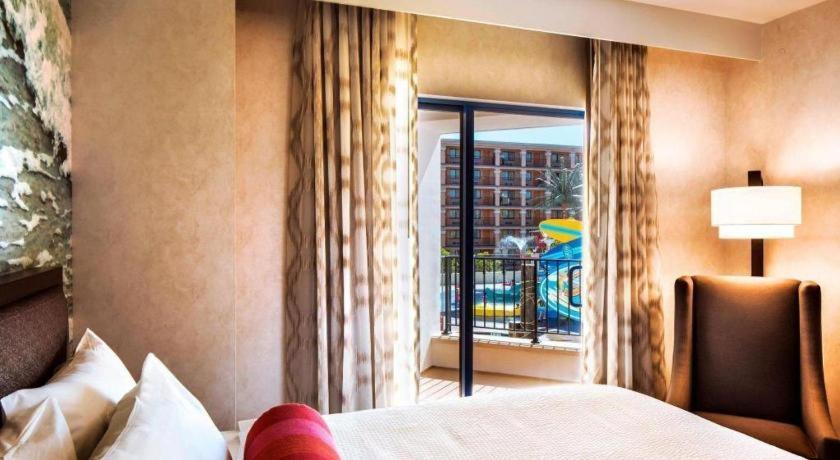 Courtyard Anaheim Theme Park Entrance Hotel Ngoại thất bức ảnh